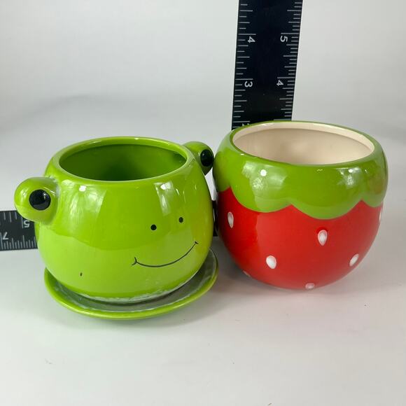 4 Figural Small Planters Deer Puffin Bird Frog Strawberry Desk Mini Collection - Picture 9 of 16